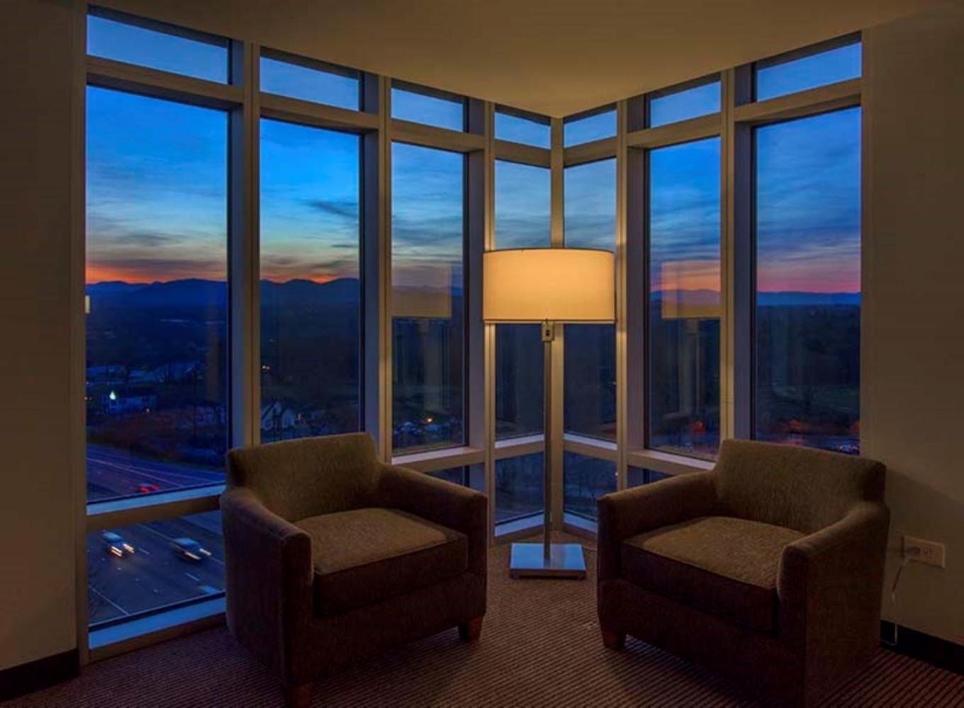 Doubletree By Hilton Asheville Downtown Exterior foto