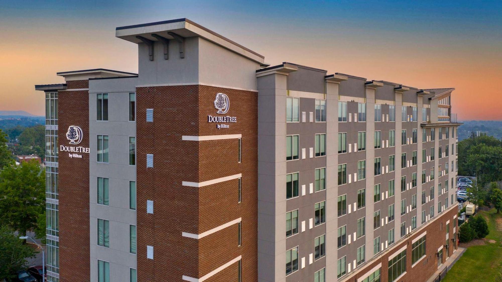 Doubletree By Hilton Asheville Downtown Exterior foto